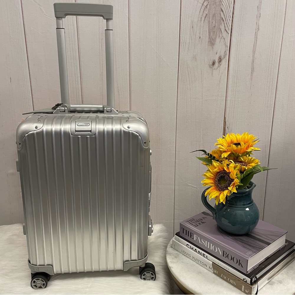 RIMOWA Silver Carry-On Spinner Luggage